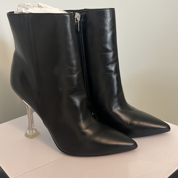 Boots - Picture 2 of 5